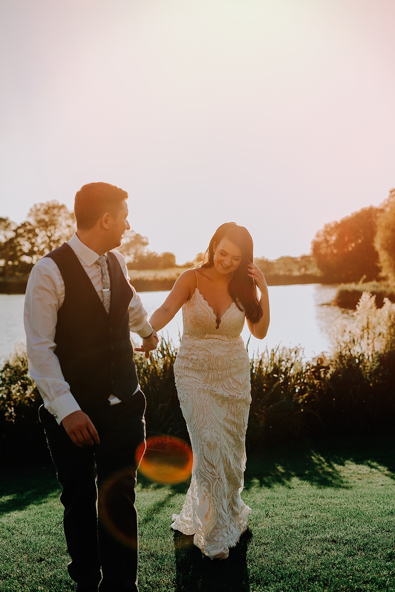 CHESHIRE-WEDDING-PHOTOGRAPHY-TIAH-PHILLIP-SANDHOLE-OAK-BARN-52