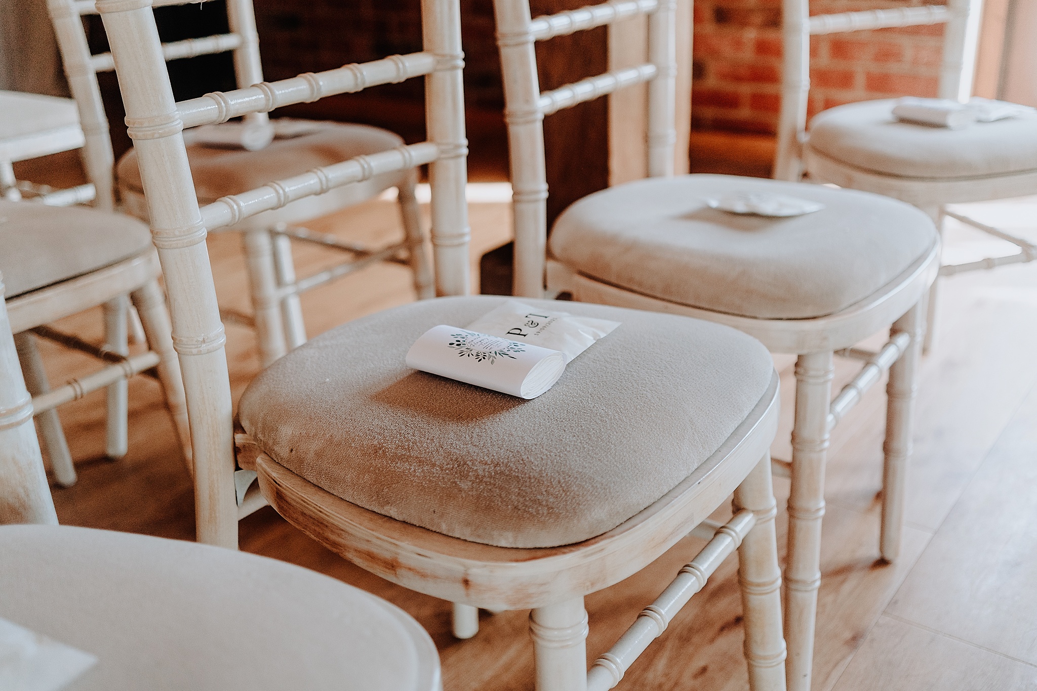 CHESHIRE-WEDDING-PHOTOGRAPHY-TIAH-PHILLIP-SANDHOLE-OAK-BARN-7