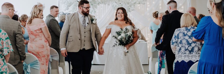 Inside Look: Toni & Luke’s Wedding at The Mecure with family and friends