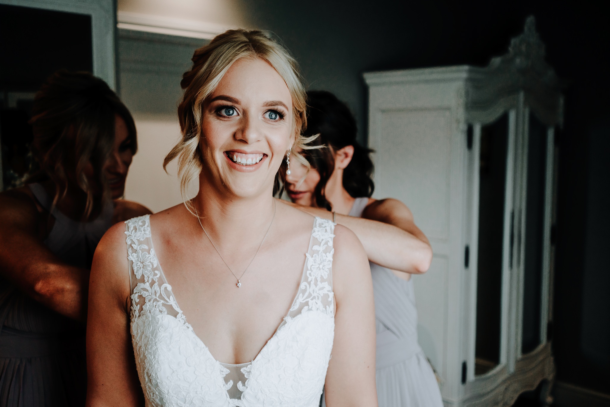 Cheshire-Wedding-Photography-Laura-Jack-Plough-at-Eaton-20