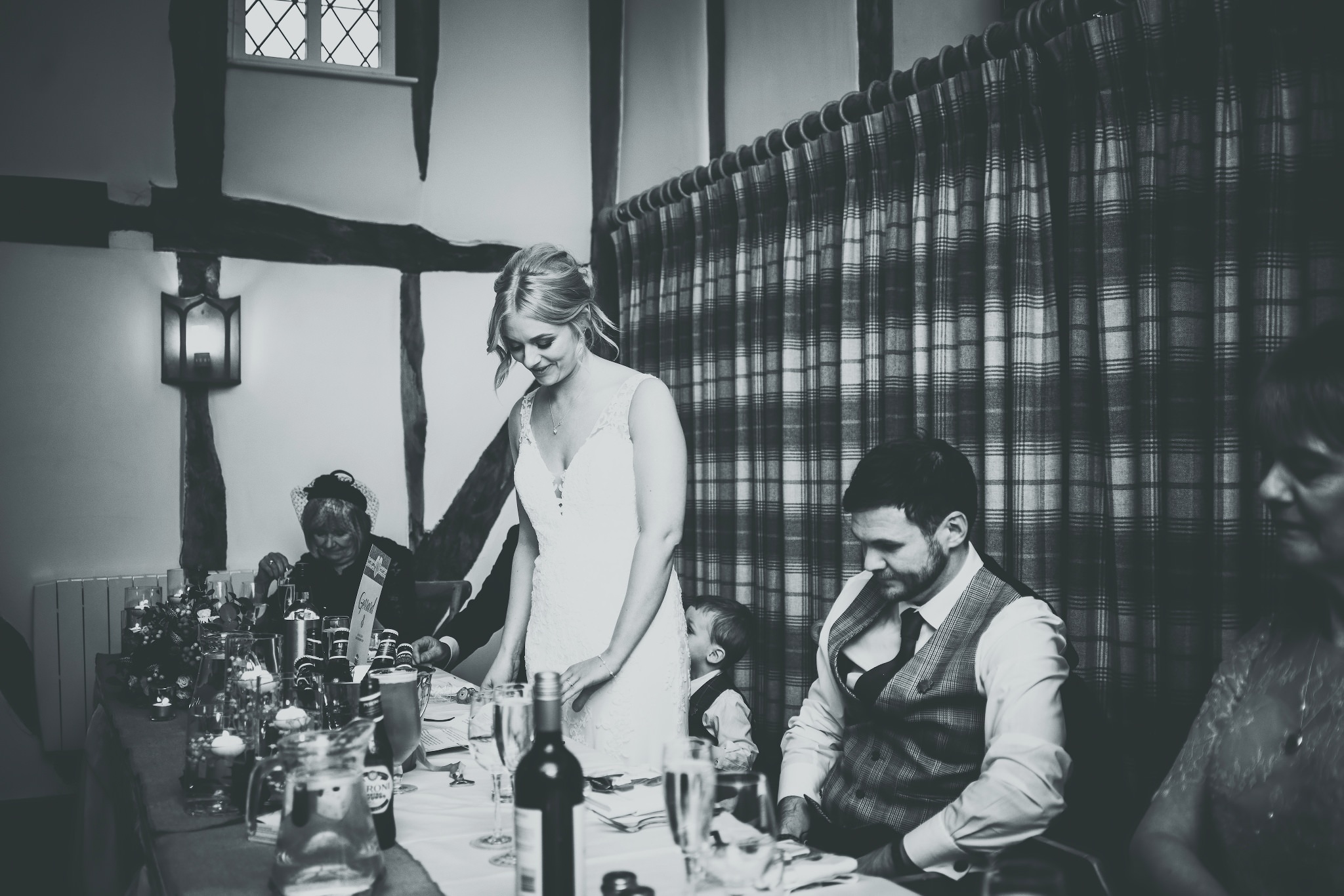 Cheshire-Wedding-Photography-Laura-Jack-Plough-at-Eaton-62