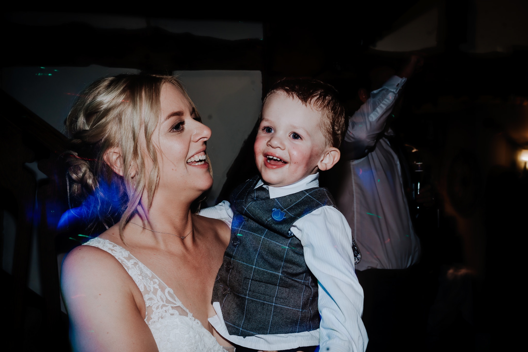 Cheshire-Wedding-Photography-Laura-Jack-Plough-at-Eaton-88