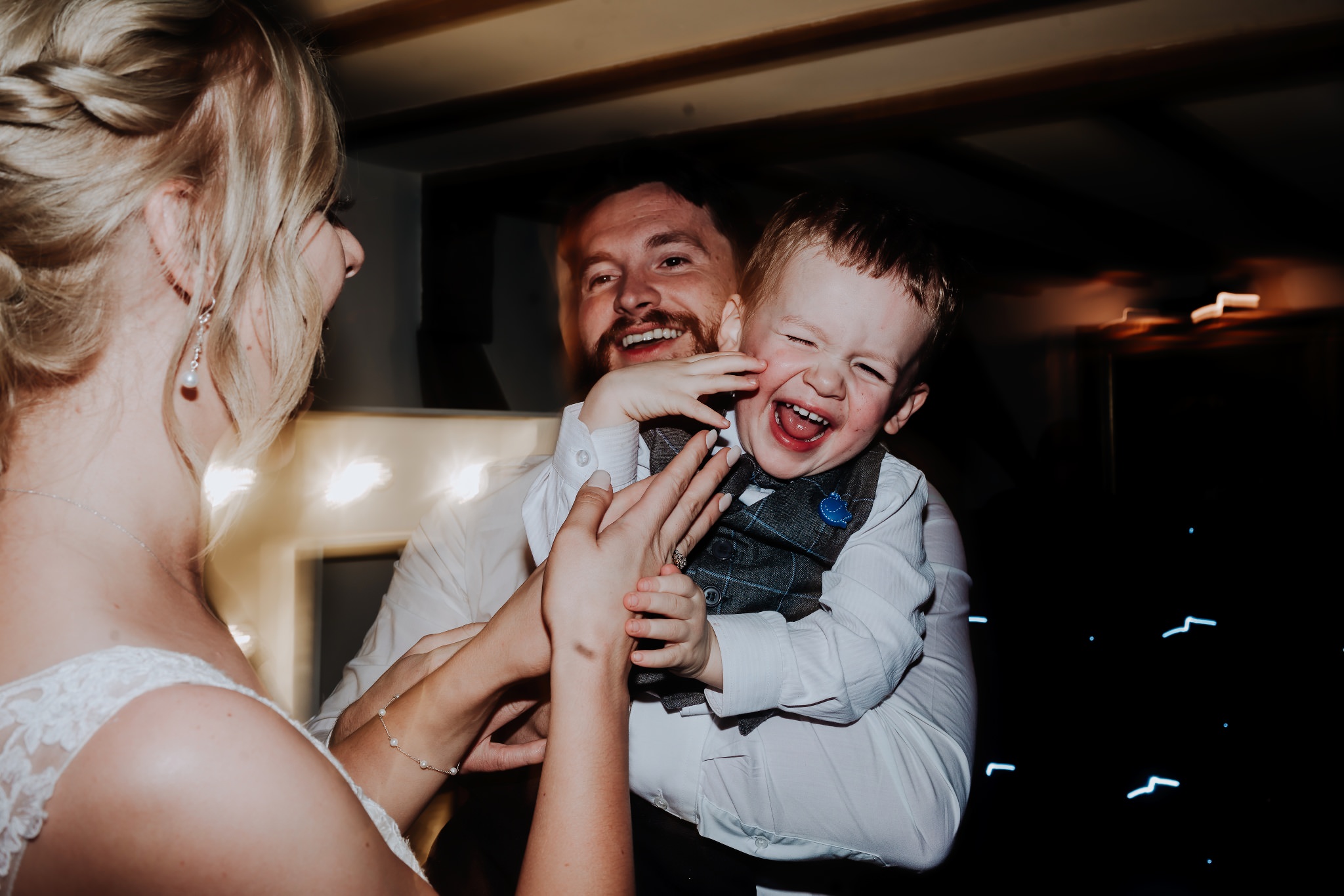 Cheshire-Wedding-Photography-Laura-Jack-Plough-at-Eaton-94
