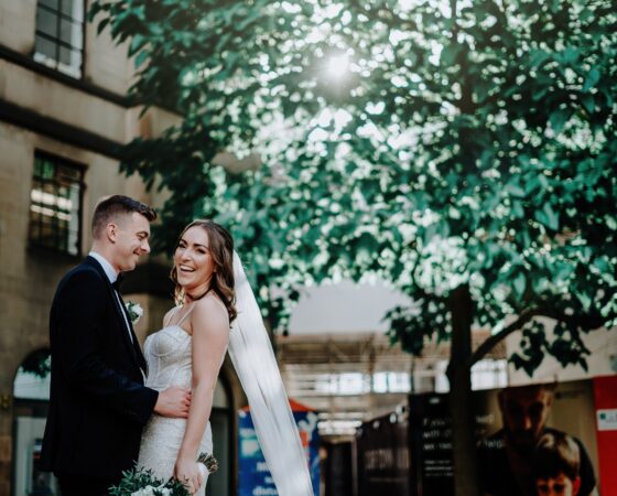 Jane & Adam – A chic, glamorous city wedding at King St Townhouse