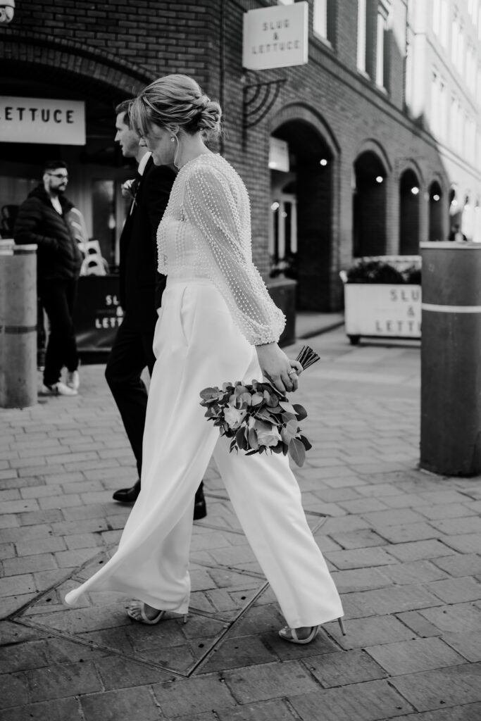 MANCHESTER-WEDDING-PHOTOGRAPHY-KING-ST-TOWNHOUSE-SIOBHAN-OLLIE35