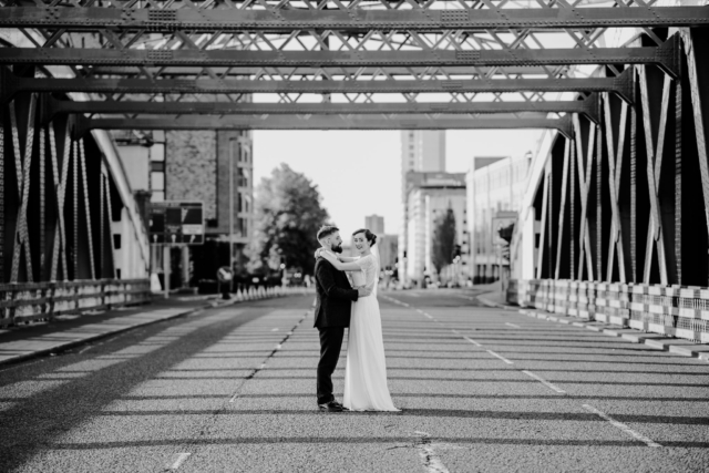 MANCHESTER-WEDDING-PHOTOGRAPHY-SOPHIE-ASH-VICTORIA-WAREHOUSE-533